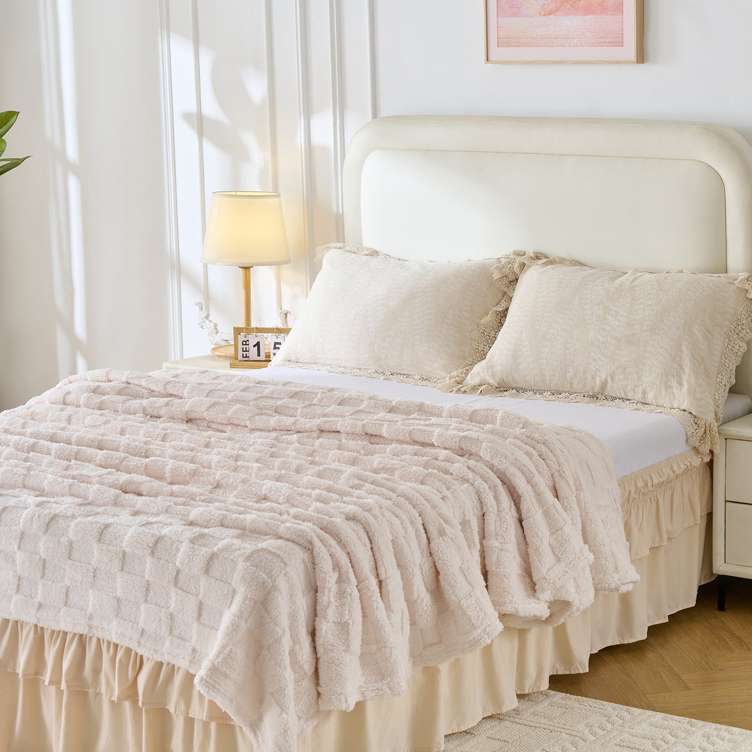 Wrap around elastic bed skirt with modern dust ruffle design for multiple bed sizes
