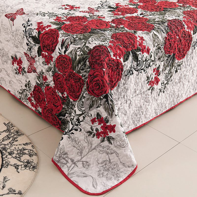 Red floral quilt bedspread set with reversible rose pattern for Queen and King beds