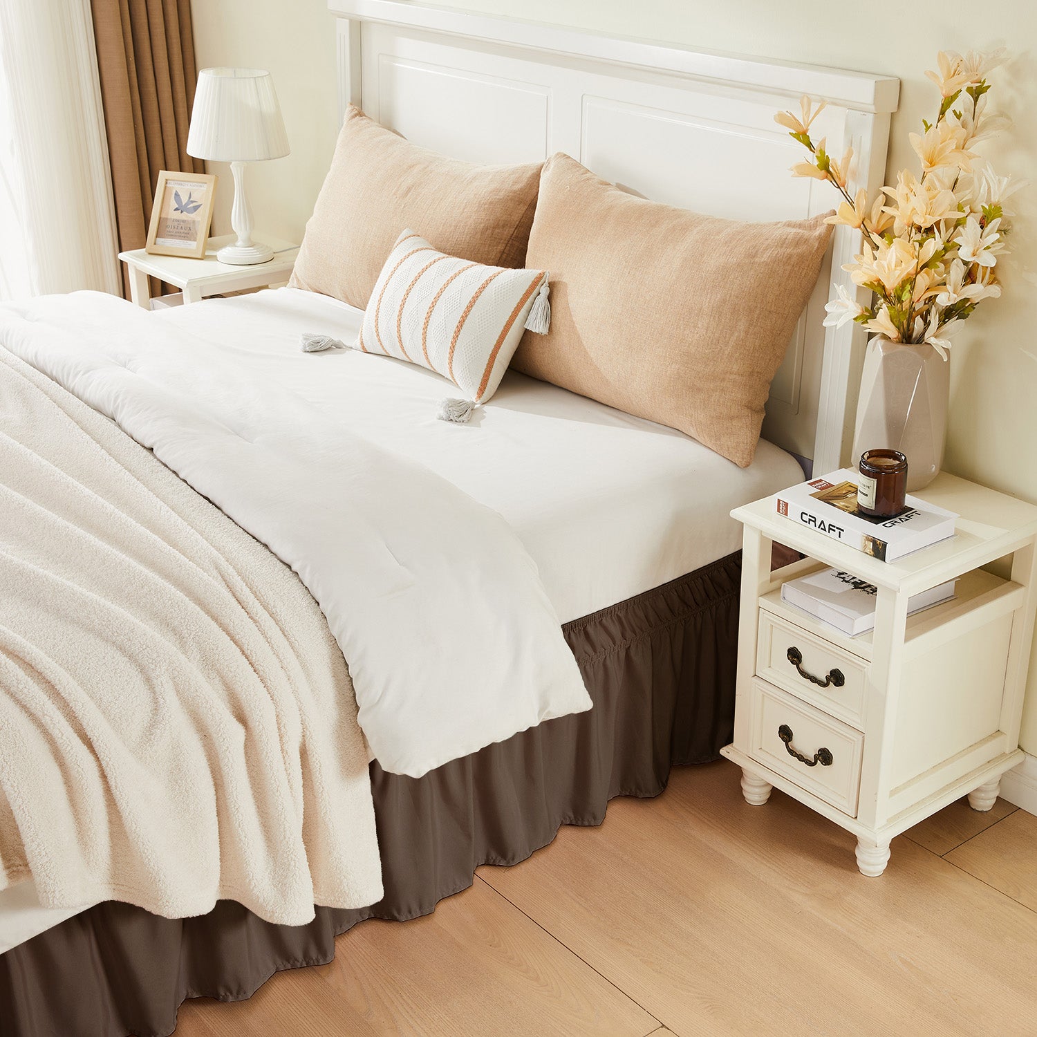 Double elastic bed skirt with 15 inch drop and elegant ruffle design