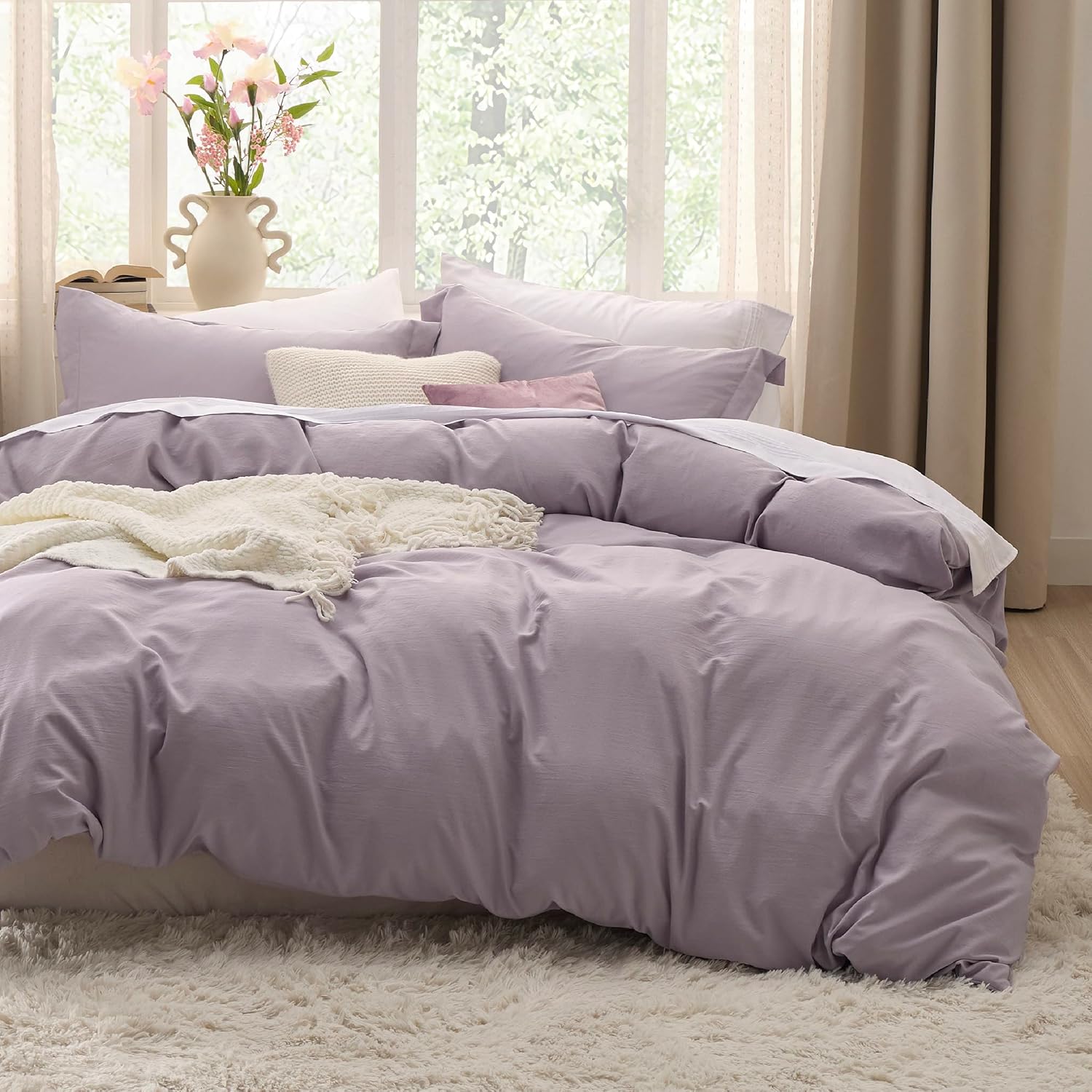 Double elastic bed skirt with 15 inch drop and elegant ruffle design