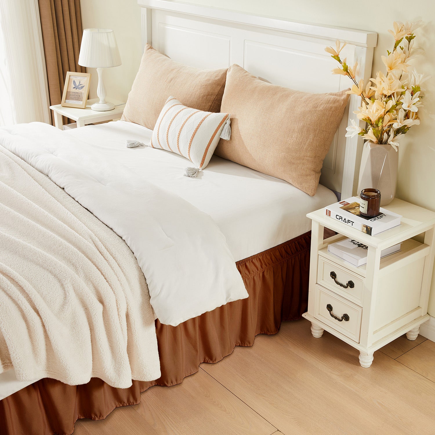 Double elastic bed skirt with 15 inch drop and elegant ruffle design
