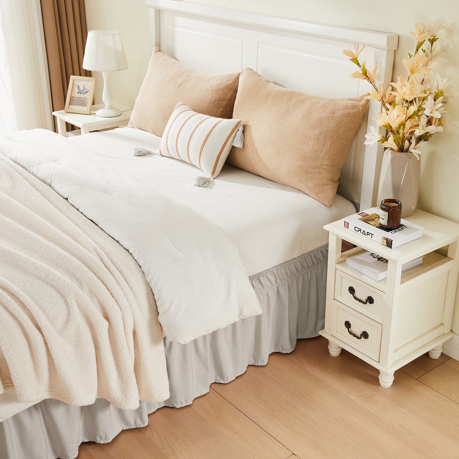 Double elastic bed skirt with 15 inch drop and elegant ruffle design